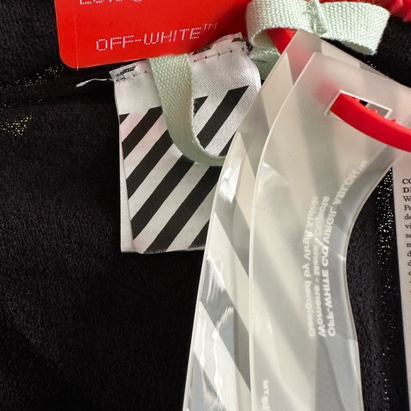 Off-White C/O Virgil Abloh .NWT - Picture 8 of 10